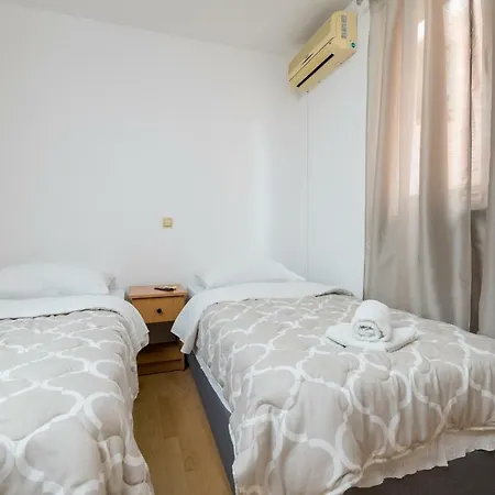 Hotel More *